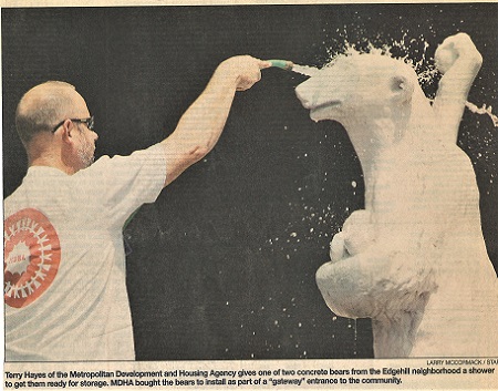 Tennessean photo from 2003 when the bears were being cleaned