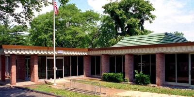 Edgehill Branch exterior in afternoon